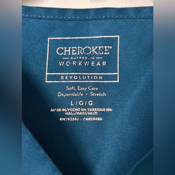 Cherokee Scrub Set - Picture 2 of 6